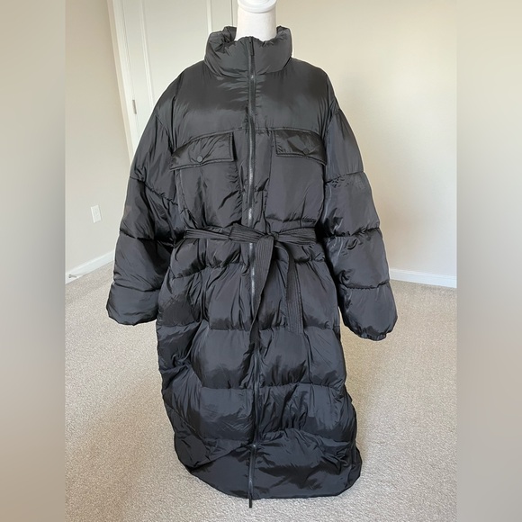 Good American Jackets & Blazers - Good American Women’s Black Puffer Winter Coat